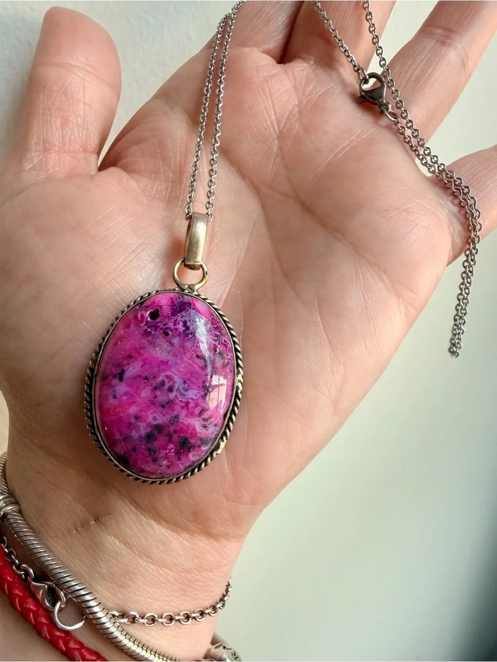 Handcrafted Pink Oval Stone Pendant Necklace in Silver Tone 925
